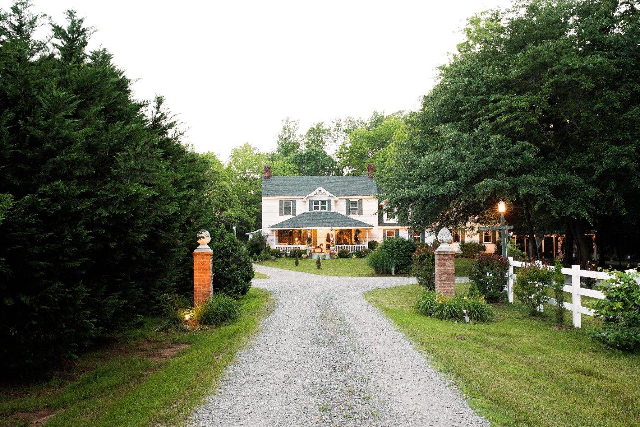 The Wedding Website of Courtney Gunn and Bobby Monk