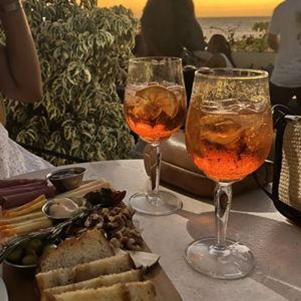 Romantic Sunset Aperitif