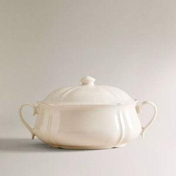 EARTHENWARE TUREEN WITH RAISED-DESIGN EDGE