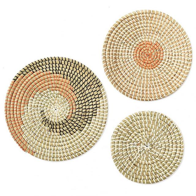 COYMOS Woven Basket Wall Decor Set of 3 Handmade Hanging Wall Basket Decor, Rattan Seagrass Wall Decor for Living Room, Bedroom, Boho Home Decoration (Round, Diameter 13'', 11'', 7.9'')
