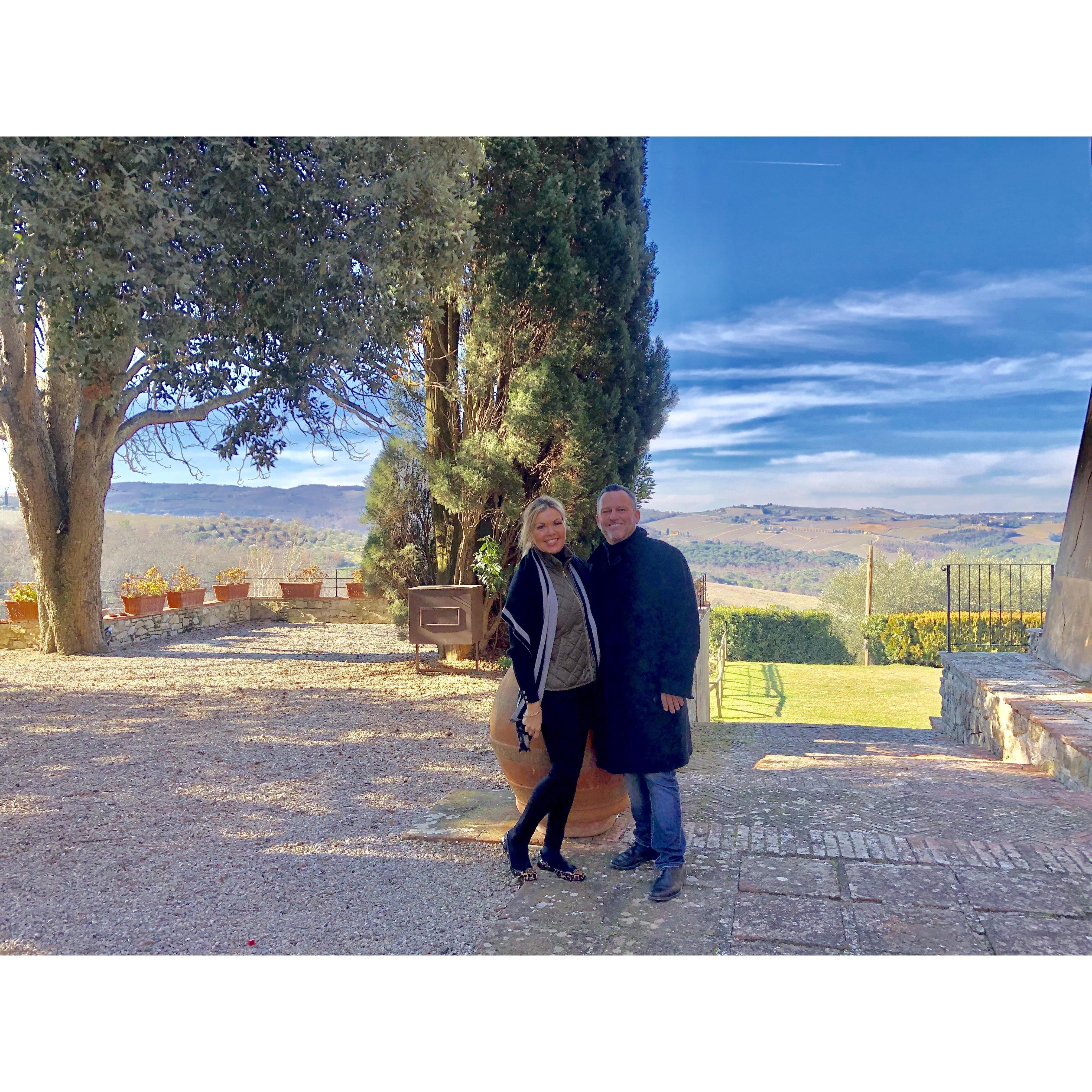 John and I knew the minute we visited Castello Vicchiomaggio it was perfect for our big day! The sweeping views of the Tuscany hillside is magnifico!