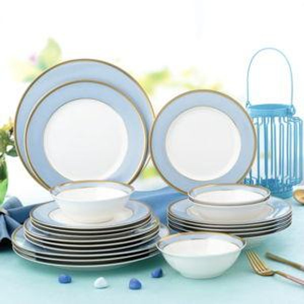 Dinnerware Set