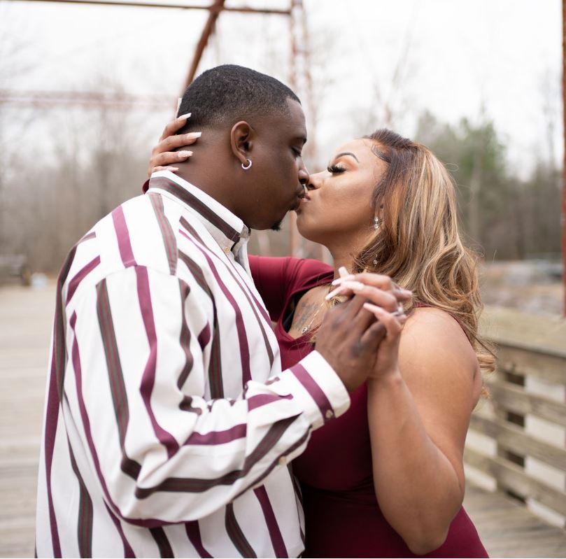 The Wedding Website of Jalissia Ray and Laron Moore
