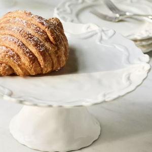 Benedita Bow Ceramic Stoneware Cake Stand