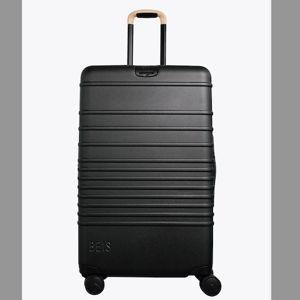 The Large Check-In Roller in Black