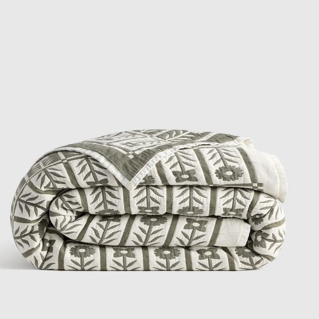 Organic Cotton Jacquard Floral Coverlet - Dried Sage, Full/Queen