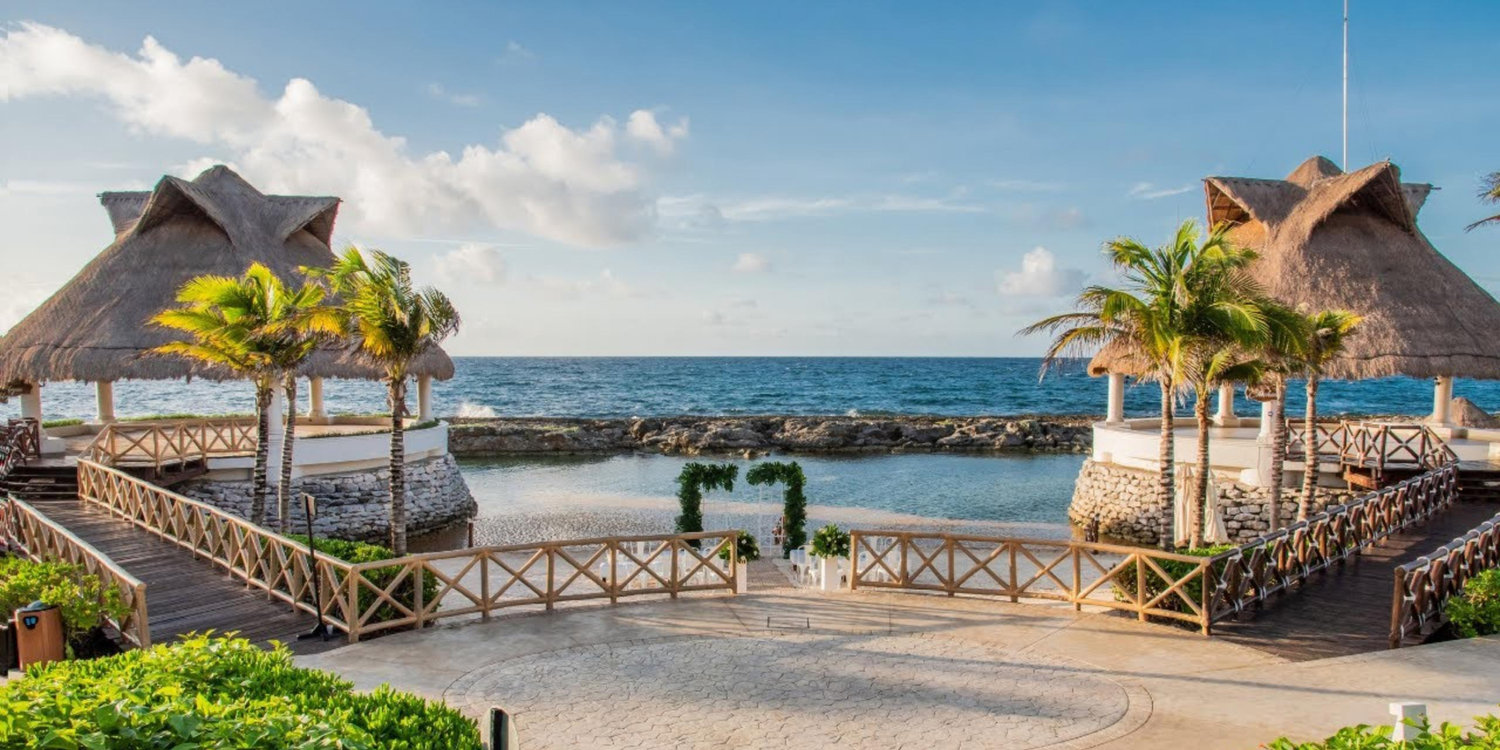 The Wedding Website of Nataly Levill and Christopher Percival