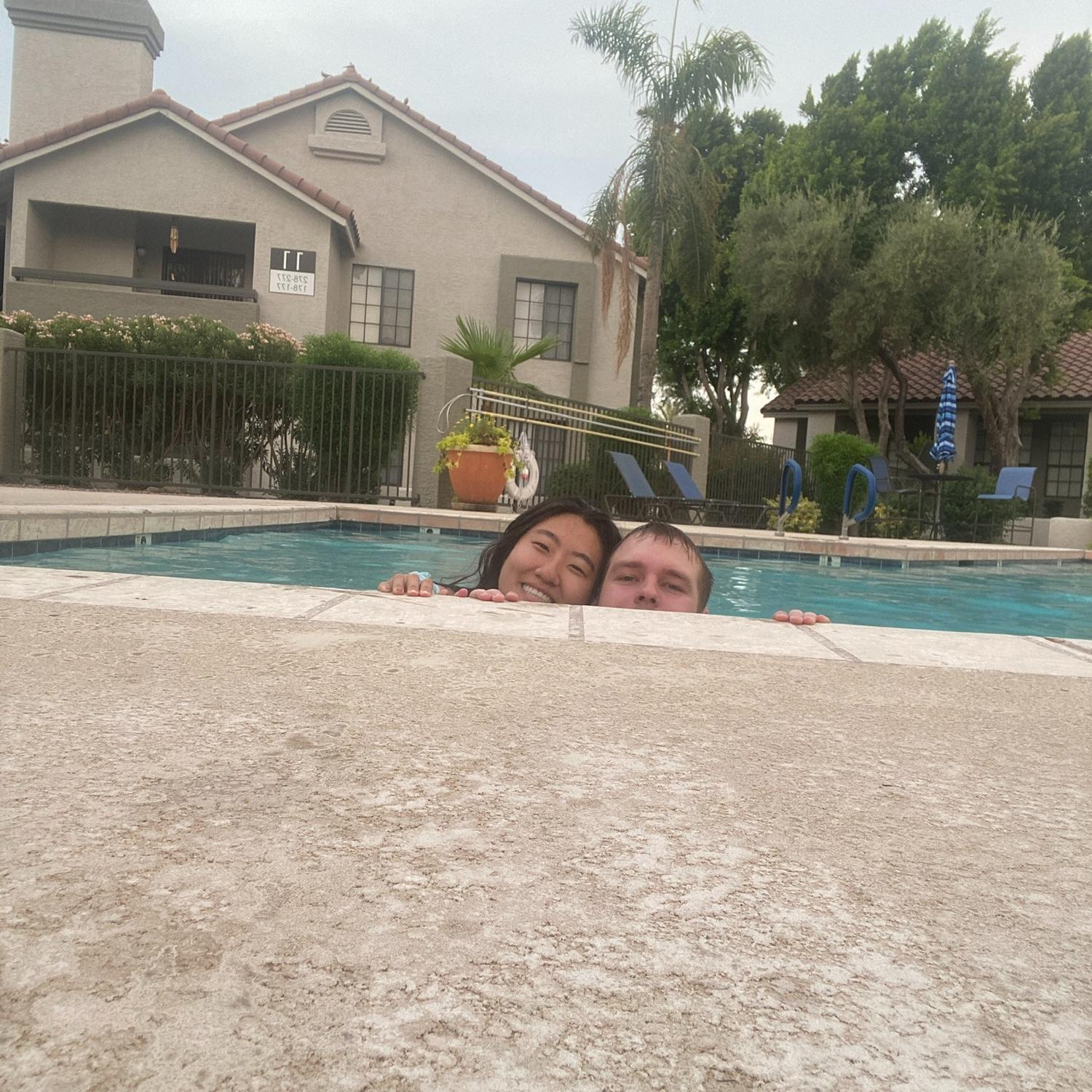 Griffen’s first time visiting Cece in Arizona, had to take advantage of the apartment pool!