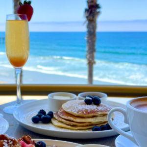Breakfast in Paradise