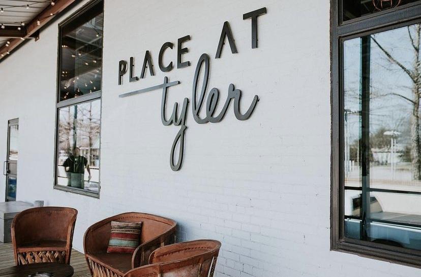 The Wedding Website of Kierra Barrett and Brent Hines Jr.