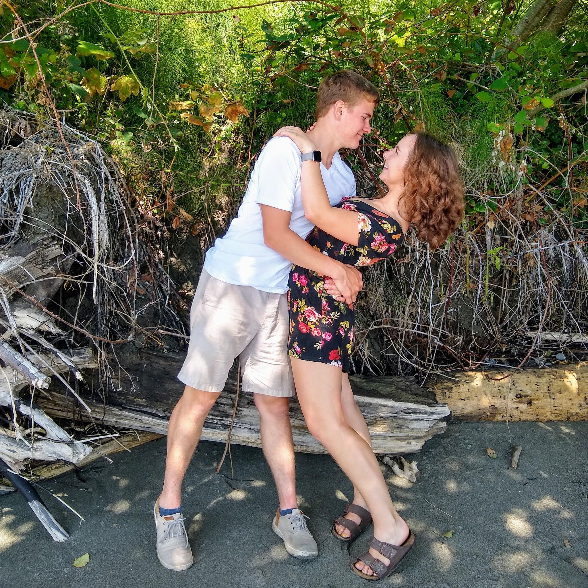 A little "photo shoot" we did back in 2019 prior to embarking on our long distance college adventures! Shoutout to our maid of honor for her photography ❤️