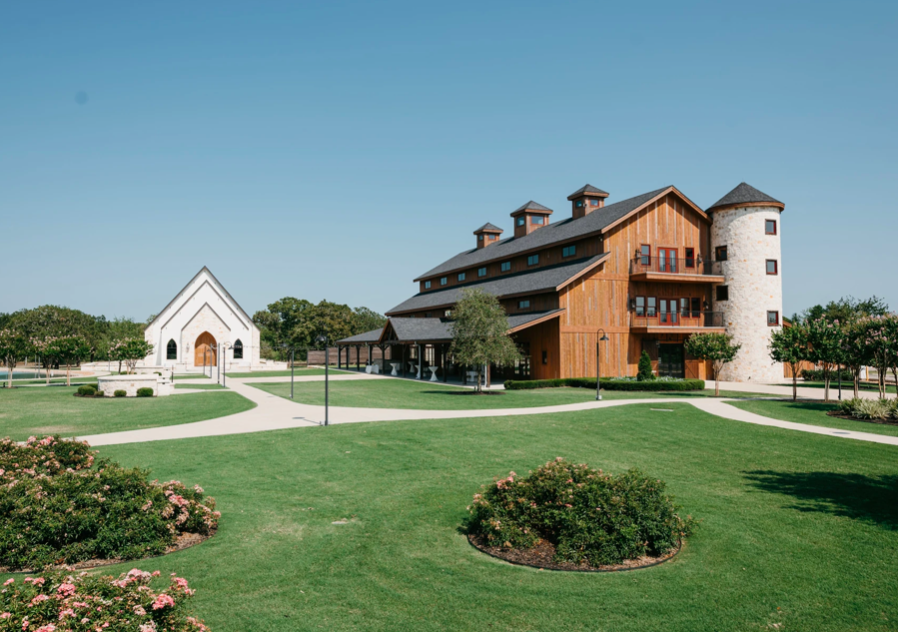 The Wedding Website of Daria Vatrushkina and Kendrick Milford