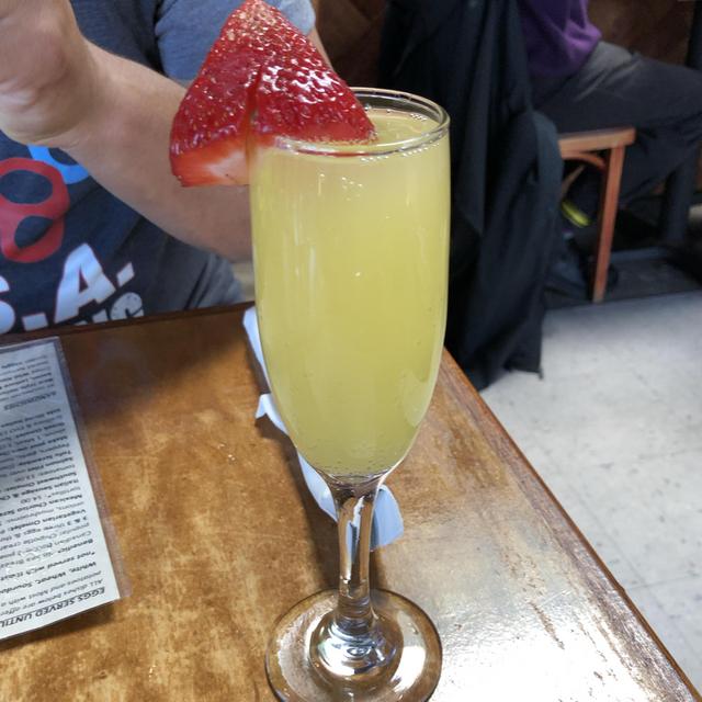 Sunday Funday Bottomless Mimosas