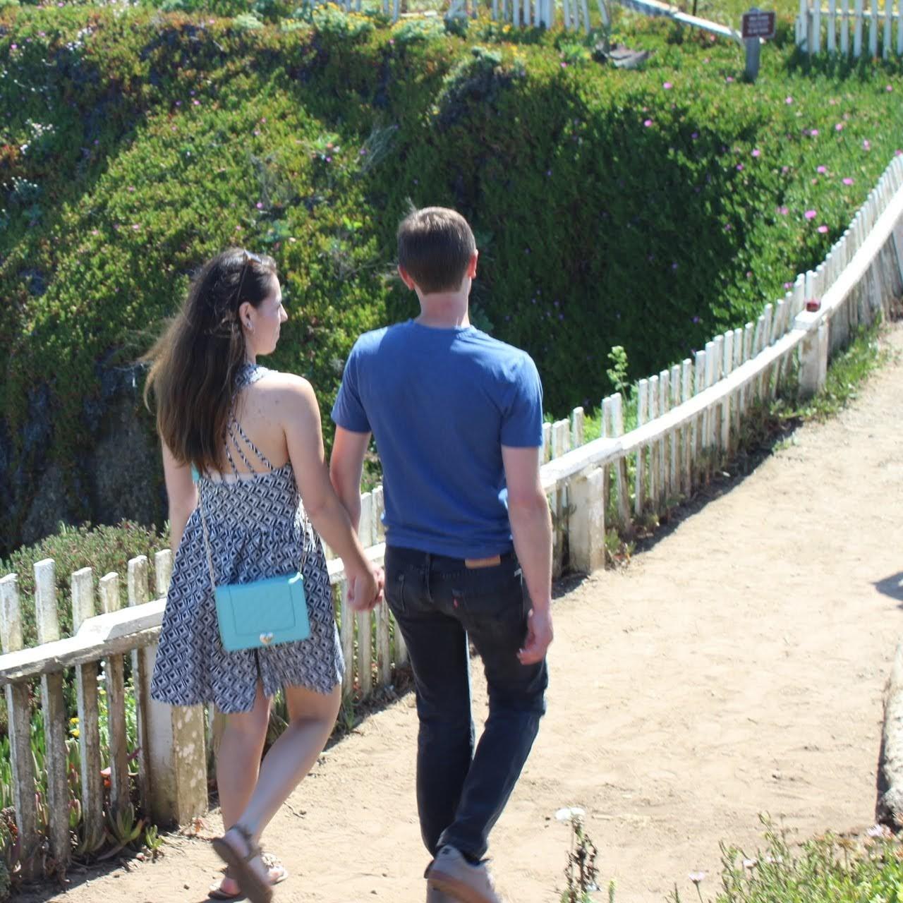 Look! You can see the ring on the fence!!