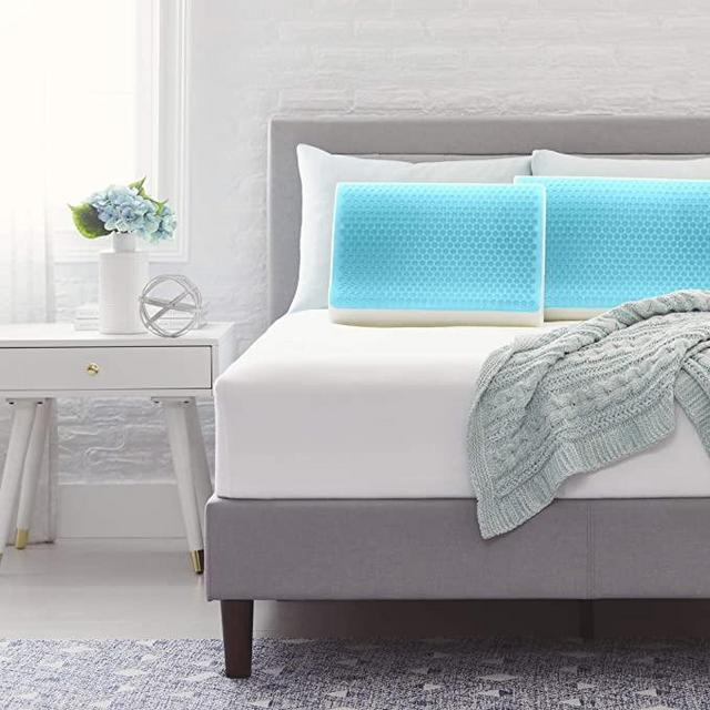 Comfort Revolution Queen Gel + Memory Foam Pillow, White