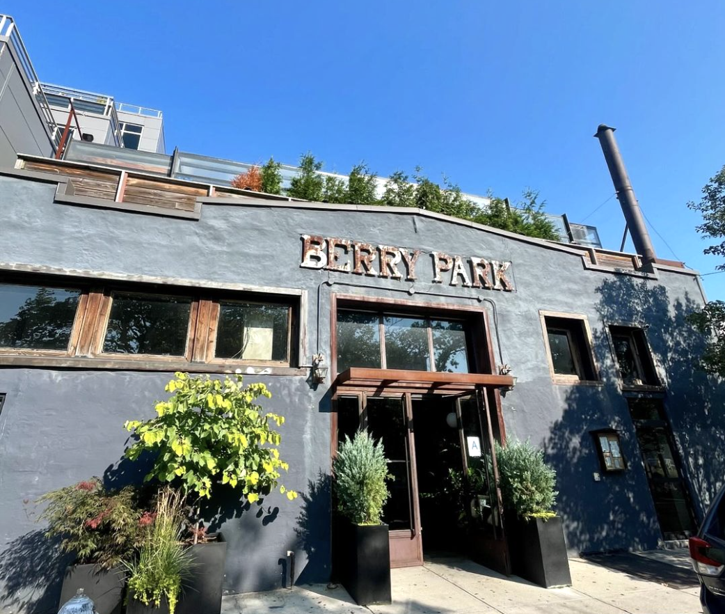 The Wedding Website of Christopher Burnley and Paola Contreras