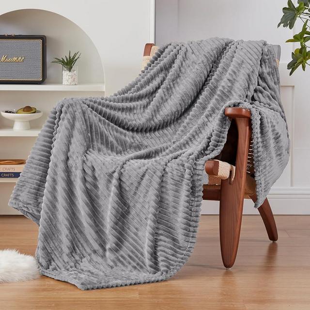 EXQ Home Fleece Throw Blanket for Couch or Bed - 3D Ribbed Jacquard Decorative Blankets - Cozy Soft Lightweight Fuzzy Flannel Blanket Suitable for All Seasons(50"×60",Light Grey)