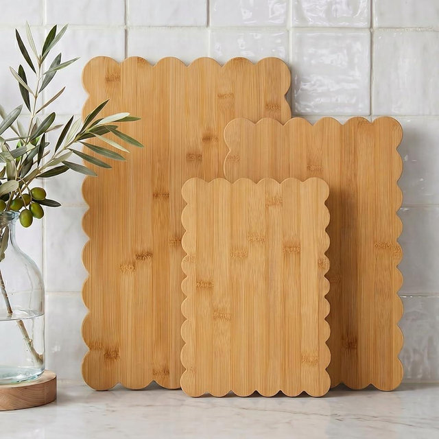 3 Pcs Scalloped Cutting Board Wood Set, Bamboo Decorative Cutting Boards for Kitchen Cottage Core Decor Bread Charcuterie Board Cheese Meat Fruit Bread Chopping Blocks