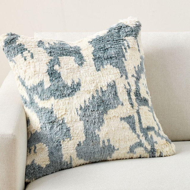 Reign Ikat Pillow Cover, Steel Blue/Ivory, 22"