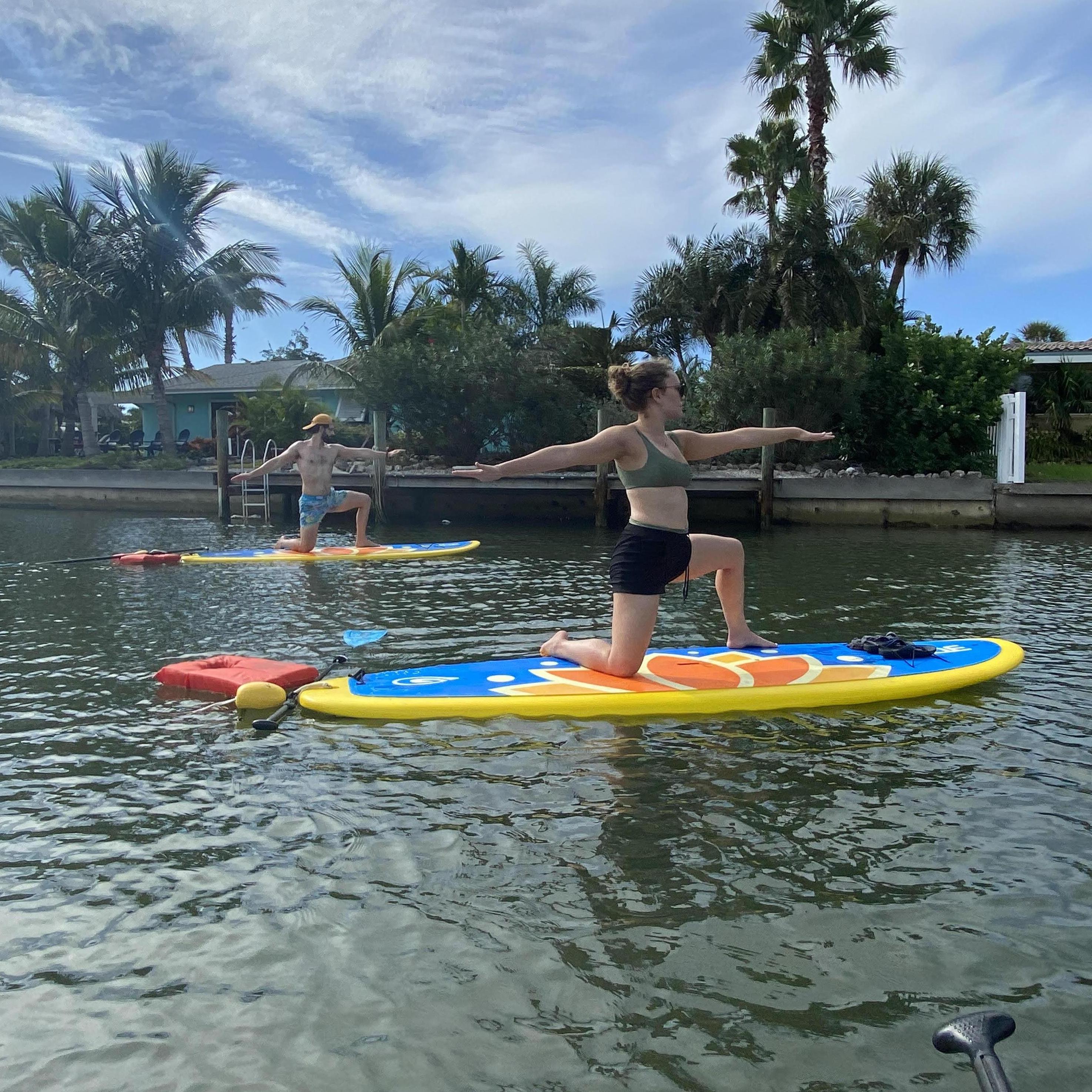Paddleboard yoga