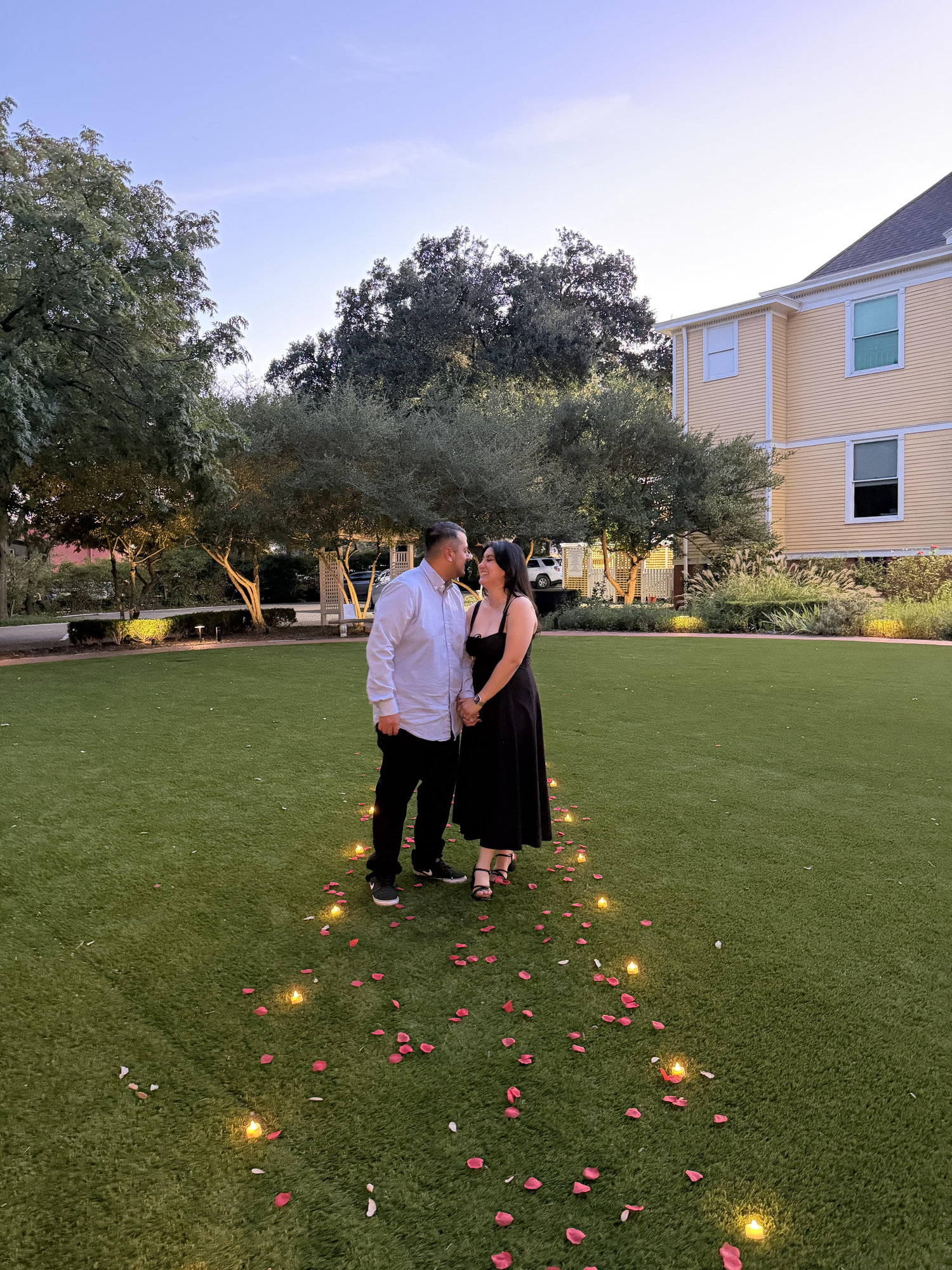 The Wedding Website of Elmer Hernandez and Frida Michelle Diaz