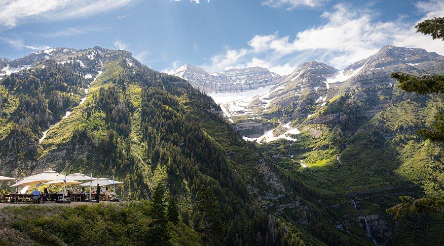 The Wedding Website of Ross Trautman and Bre Lucking