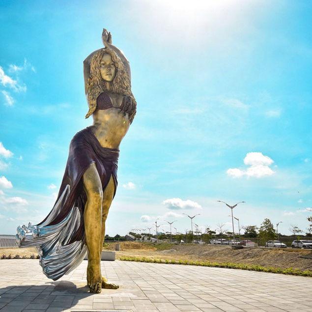 Come to Barranquilla and visit Shakira, the statue they built in her honor.