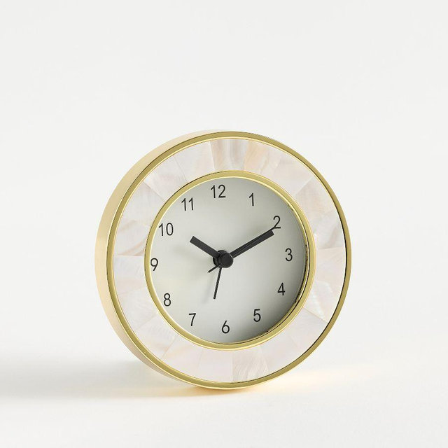 Pearl Round Clock
