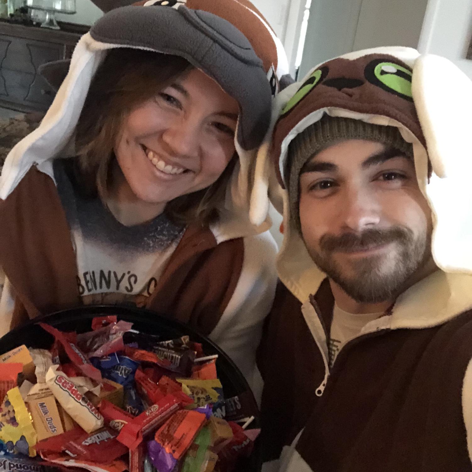 Our last photo as of making this website, our 1st Halloween in our home