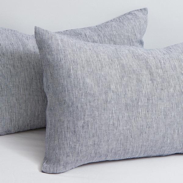 Linen Pillow Cases: White Seersucker