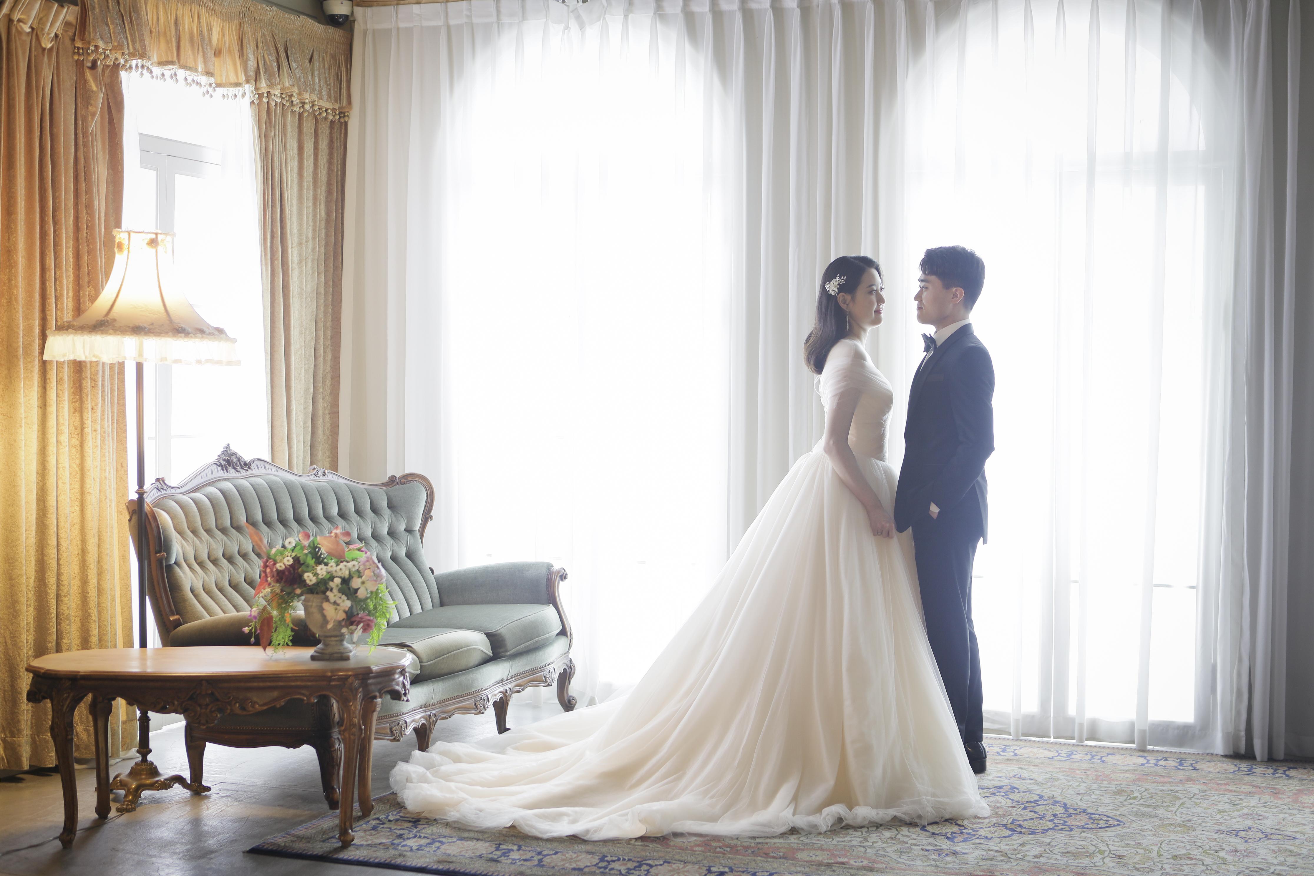 The Wedding Website of Sarah Lee and Roy Jeong