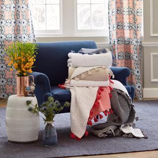 Sahati Throw