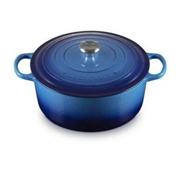 Signature Round Dutch Oven