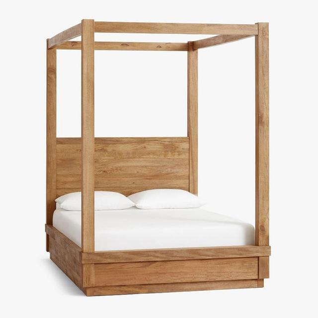 Oakleigh Wood Canopy Bed, King, Heirloom Wheat