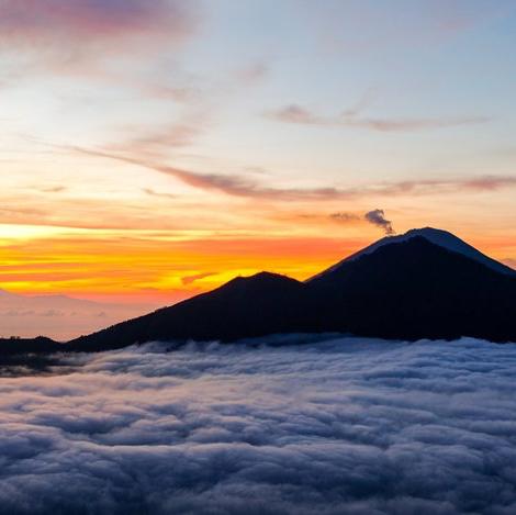 Mount Batar Sunrise Honeymoon Tour, Bali