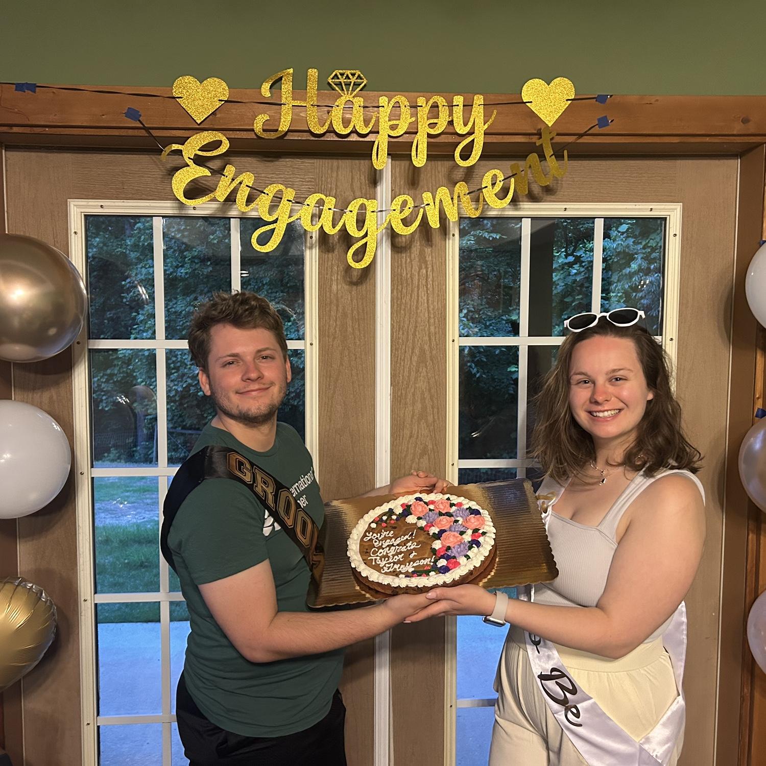 Our lovely surprise engagement party!
Taylor's mom (Tracie), dad (Brett), and sister (Carlee) planned the entire party without us knowing!