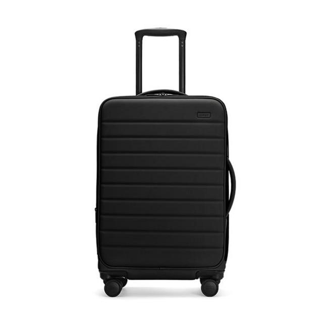 Away - The Expandable Bigger Carry-On in Blue