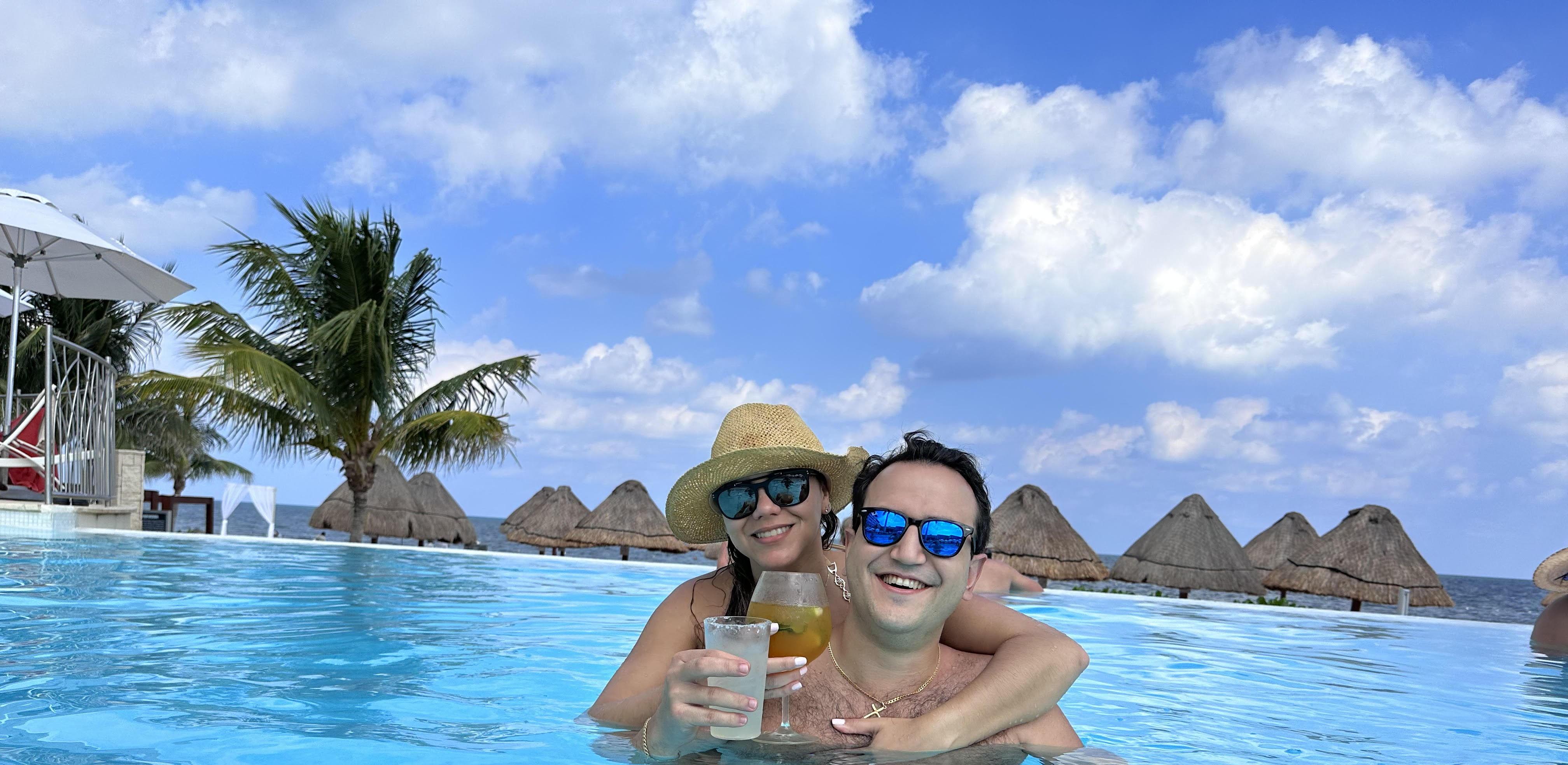 The Wedding Website of Amanda Costa and Omar Qaqish