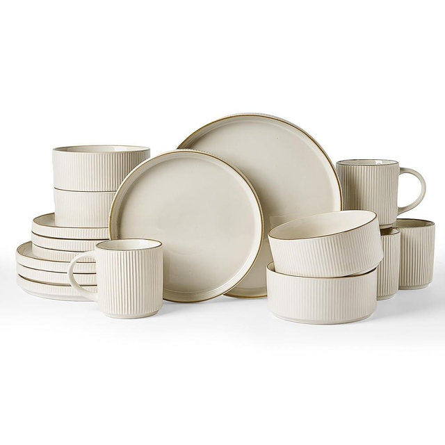 Famiware Star Dinnerware Set with Mugs, Service for 4 (16pcs), Ribbed Stoneware Plates and Bowls Dishes Sets with Trim - Chip & Scratch Resistant, Microwave & Dishwasher Safe, White