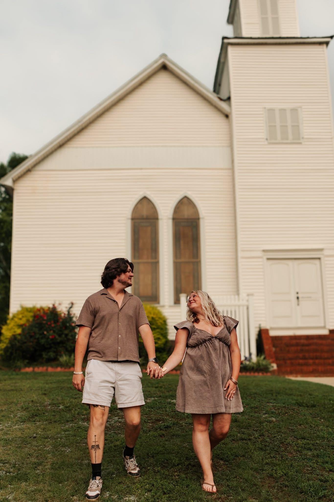 The Wedding Website of Emma Griffin and Silas Harrod