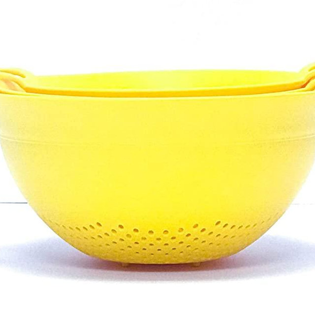 Mintra Home Plastic Strainer Colanders Set: 3, 3.5 and 5 Quart (Yellow) Double Strong Handles and Deep Bowl, Safe BPA-Free - Use for Pasta, Noodles, Spaghetti, Vegetables (Assorted Sizes 3pk)