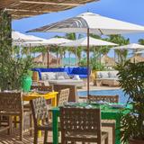 SO'OL Beach Club by Tomás Bermúdez