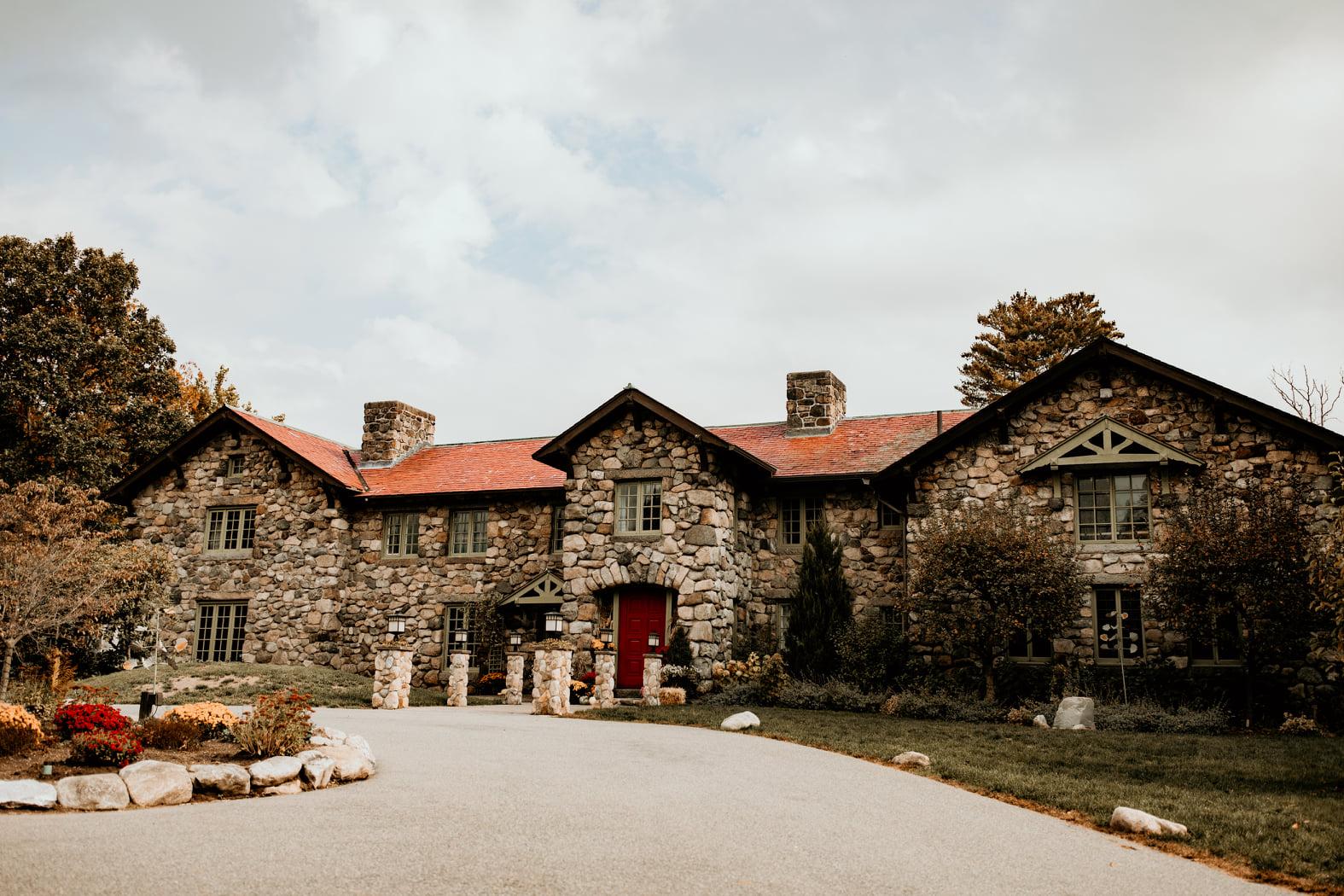 The Wedding Website of Amy Chau and Cameron Mikucki
