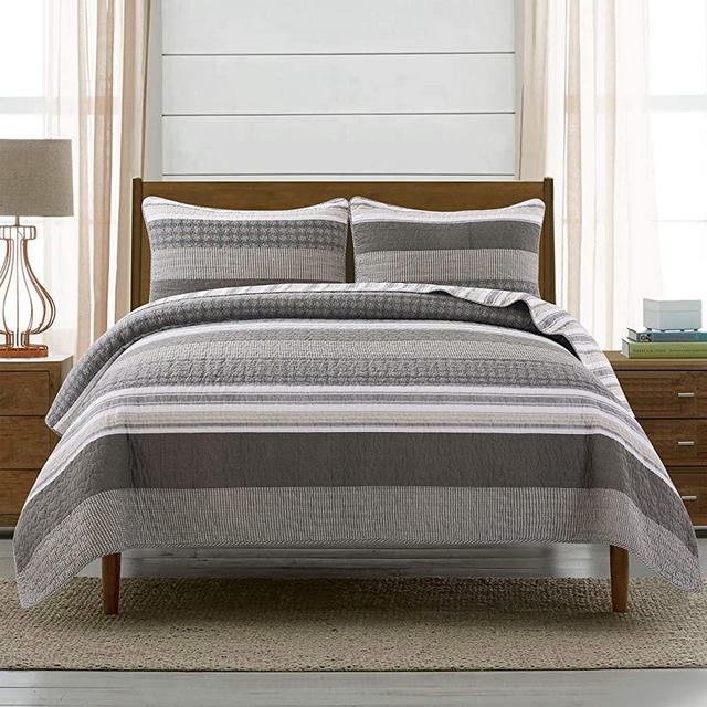 Soul & Lane Madrona 100% Cotton 3-Piece Patchwork Bedding Quilt Set - Queen with 2 Shams | Modern Quilted Bedspread