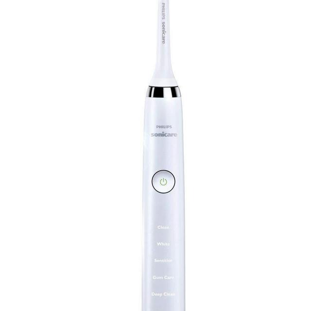 Philips Sonicare Diamond Clean Classic Rechargeable 5 brushing modes, Electric Toothbrush with premium travel case, White, HX9331/43