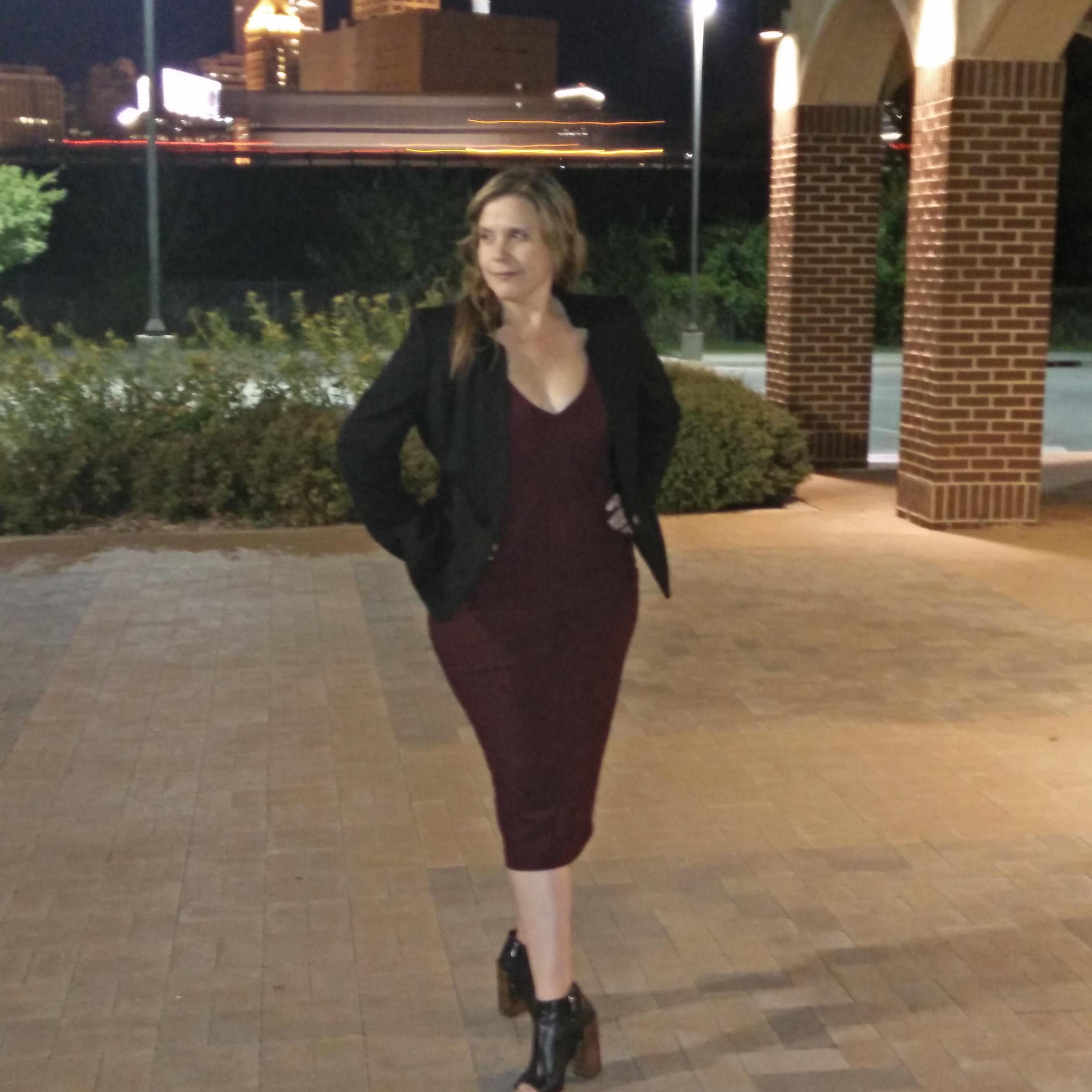 Tay
Before the Proposal.
Antes de la Pedida de matrimonio.