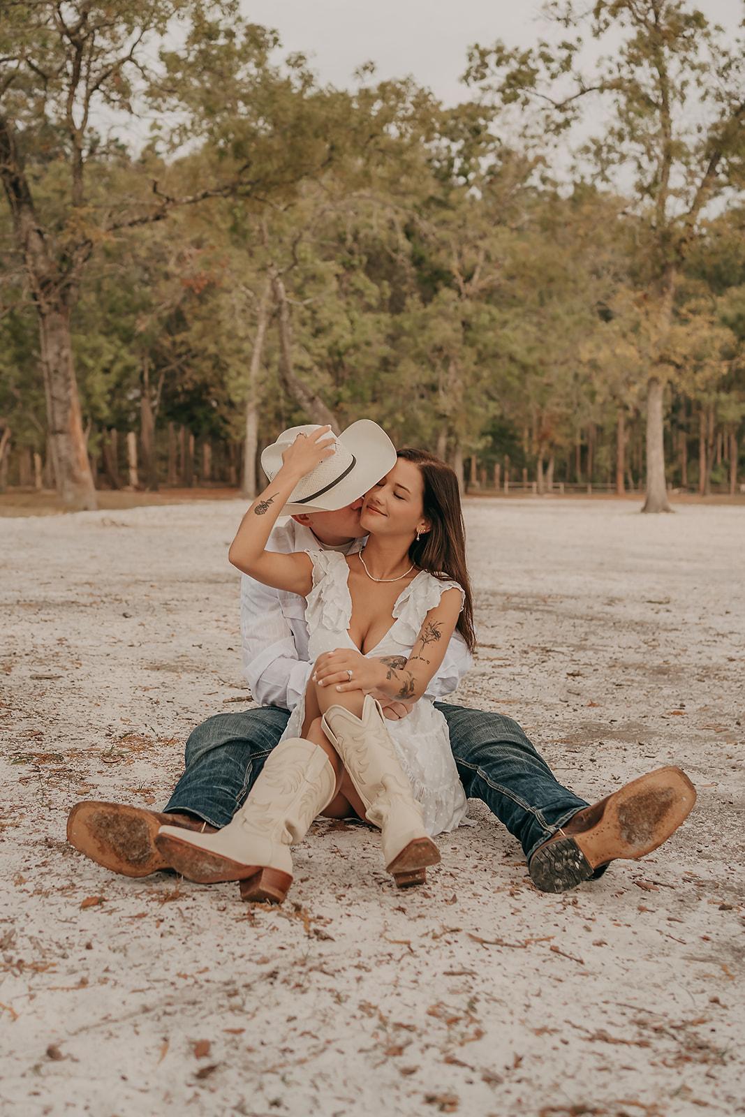 The Wedding Website of Hunter Moldovan and Karis Douglas