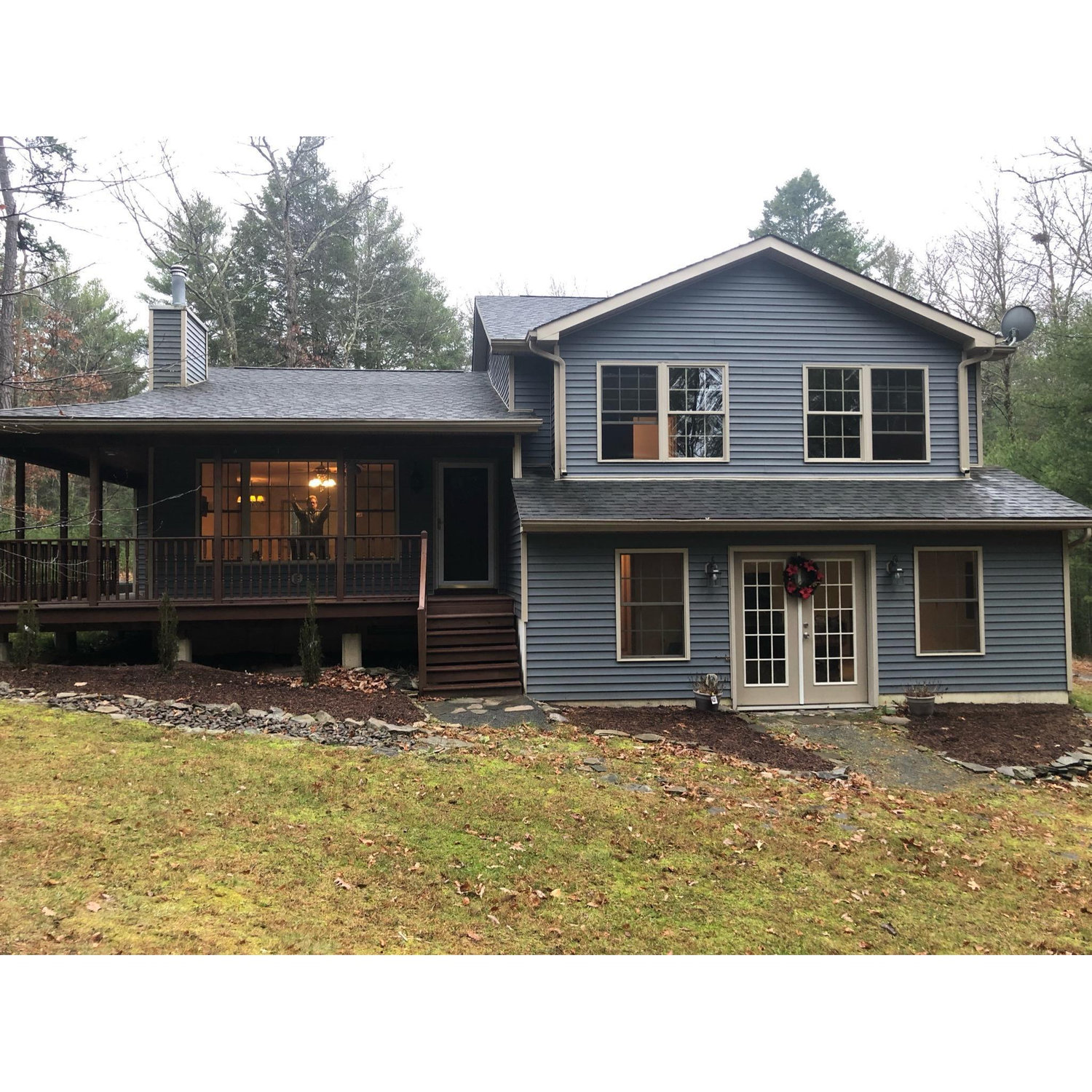 Home 🏡📍Glen Spey, NY, 2020
*I spy a triumphant Jonathan*