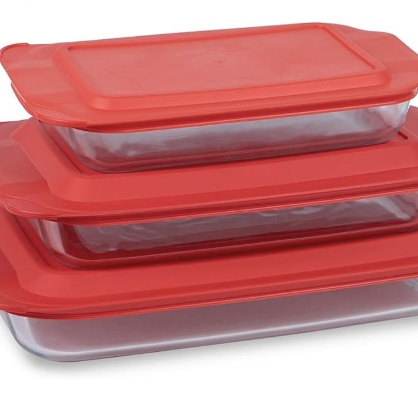 Pyrex Basics 3-Pack Glass Baking Dish Set (2QT, 3QT, 4.8QT) With BPA-Free Lids, Rectangular Glass Bakeware, Dishwasher, Microwave, Freezer & Pre-Heated Oven Safe