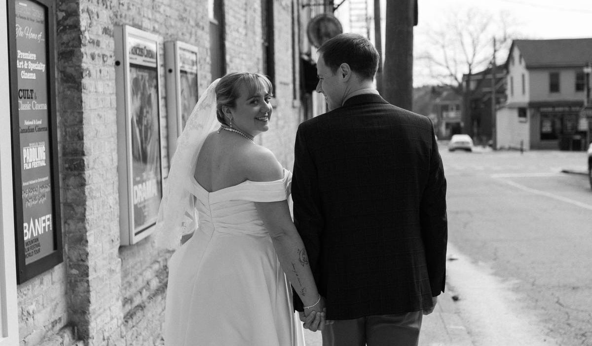 The Wedding Website of Phoenicia Kempel and John Eigl